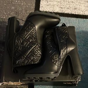 KARL LAGERFELD Paris heels